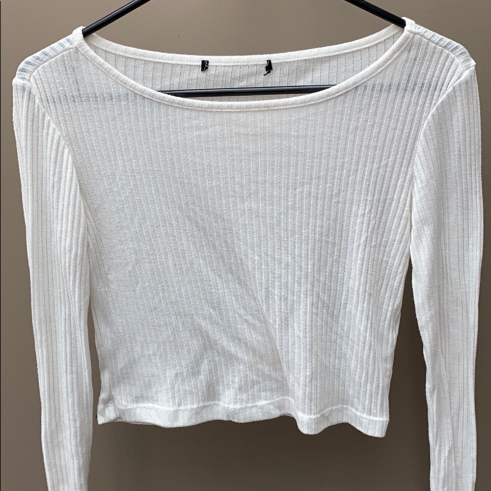 White long sleeve crop top
